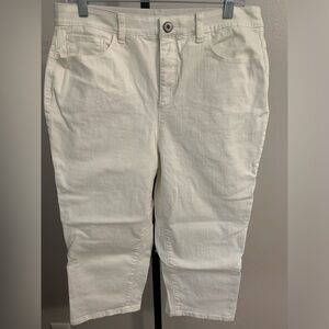 Christopher & Banks White Capris
